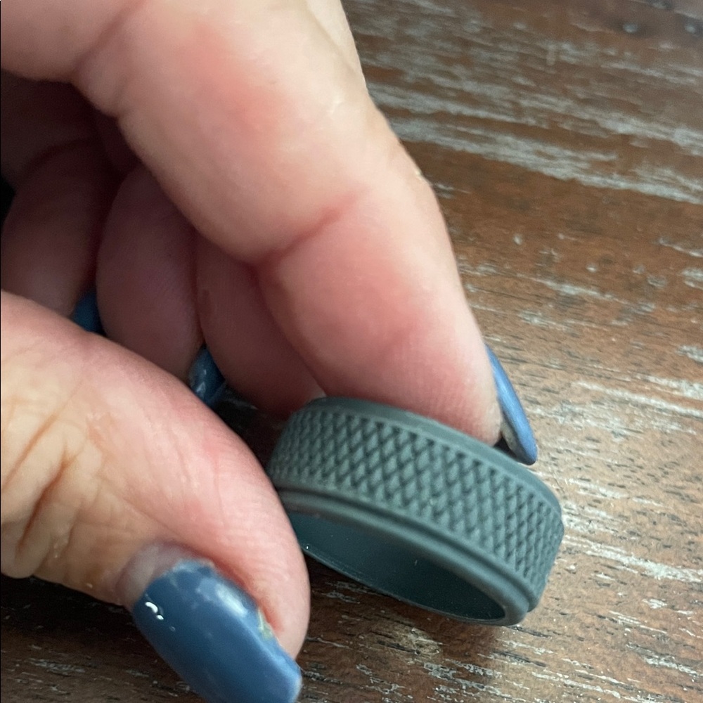 QALO Men's Silicone Ring - Gray size 9 NWOT - Picture 6 of 9